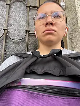 Snapshot of karlamorris_ chatting on 3, 2, 2026 karlamorris online show from 3, 2, 2026