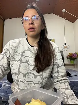 Snapshot of karlamorris_ chatting on 4, 2, 2026 karlamorris online show from 4, 2, 2026