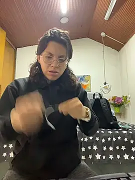 Snapshot of karlamorris_ chatting on 25, 3, 2026 karlamorris online show from 25, 3, 2026