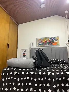 Snapshot of karlamorris_ chatting on 6, 4, 2026 karlamorris online show from 6, 4, 2026