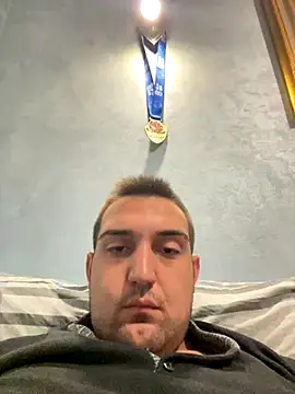 Snapshot of alexfala99 chatting on 17, 10, 2025 alexfala99 online show from 17, 10, 2025