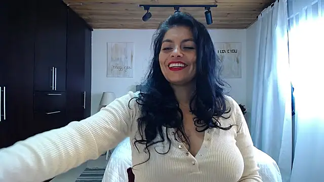 Snapshot of Lust_Mom41 chatting on 16, 3, 2025 Lust Mom41 online show from 16, 3, 2025