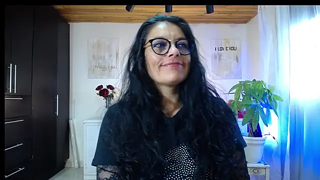 Lust Mom41 online show from 4, 10, 2025