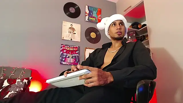 MagnusFrost online show from 16, 12, 2024