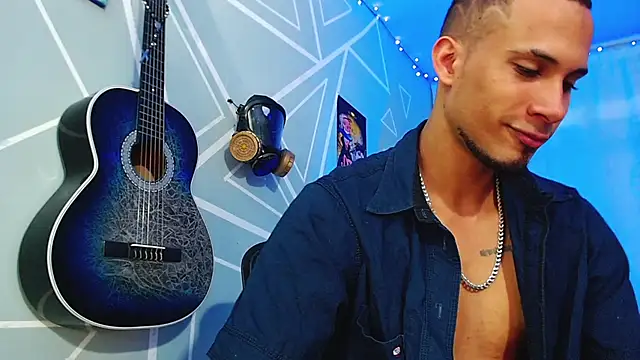 MagnusFrost online show from 18, 2, 2025