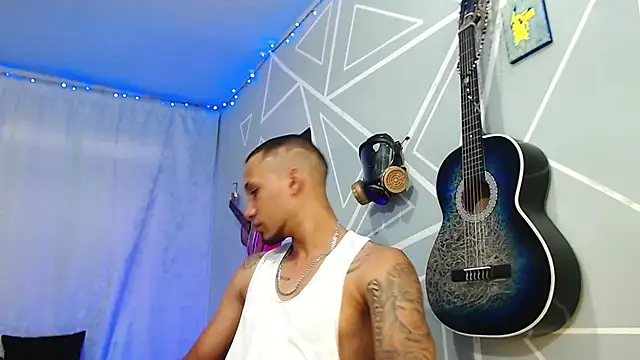 MagnusFrost online show from 21, 2, 2025