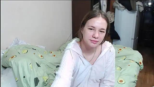 leila bambi  online show from 12, 1, 2025