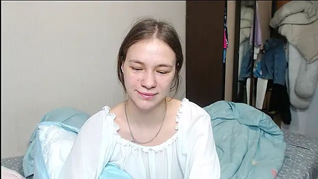 leila bambi  online show from 11, 2, 2025