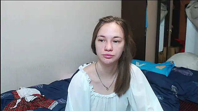 leila bambi  online show from 22, 2, 2025