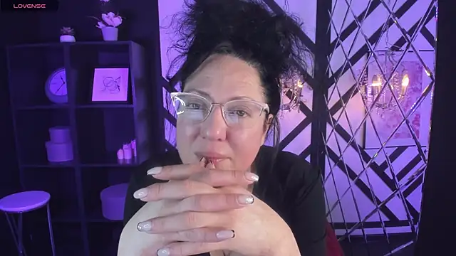 Snapshot of Anita_Muse chatting on 5, 3, 2025 Anita Muse online show from 5, 3, 2025