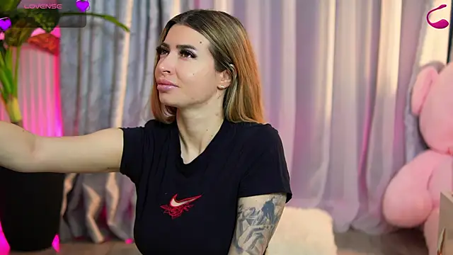 EvaSparks  online show from 16, 5, 2026