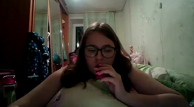 Snapshot of DesireMelissa chatting on 8, 1, 2025 DesireMelissa online show from 8, 1, 2025