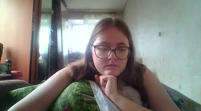 Snapshot of DesireMelissa chatting on 4, 2, 2025 DesireMelissa online show from 4, 2, 2025