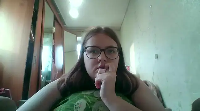 Snapshot of DesireMelissa chatting on 14, 2, 2025 DesireMelissa online show from 14, 2, 2025