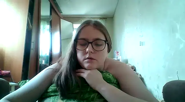 Snapshot of DesireMelissa chatting on 18, 2, 2025 DesireMelissa online show from 18, 2, 2025