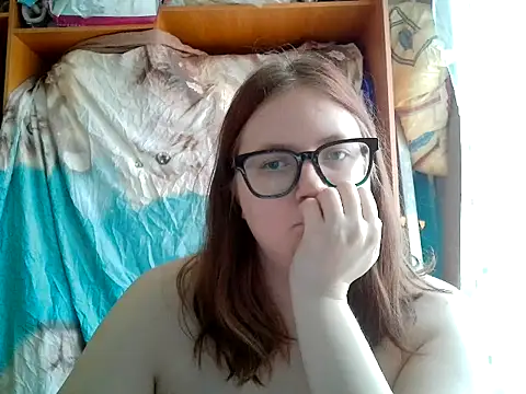 Snapshot of DesireMelissa chatting on 11, 4, 2026 DesireMelissa online show from 11, 4, 2026