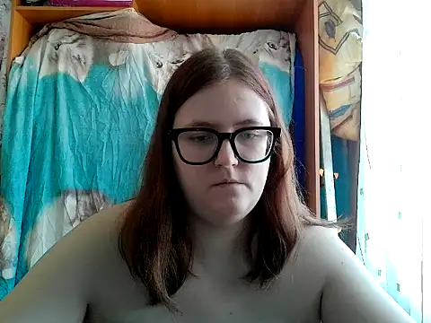 Snapshot of DesireMelissa chatting on 13, 4, 2026 DesireMelissa online show from 13, 4, 2026