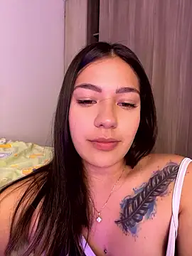Latina vanessa online show from 3, 12, 2024
