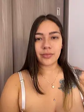 Latina vanessa online show from 18, 12, 2024