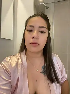 Latina vanessa online show from 12, 1, 2025