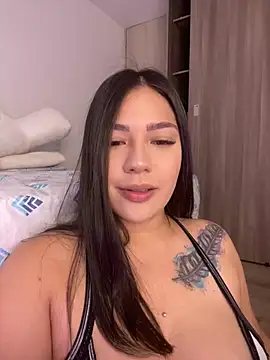 Latina vanessa online show from 10, 2, 2025