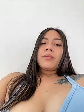 Latina vanessa online show from 21, 3, 2025