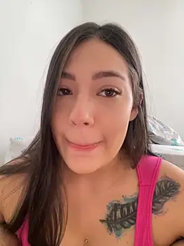 Snapshot of Latina_vanessa chatting on 4, 10, 2025 Latina vanessa online show from 4, 10, 2025