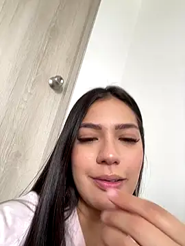 Snapshot of Latina_vanessa chatting on 16, 11, 2025 Latina vanessa online show from 16, 11, 2025