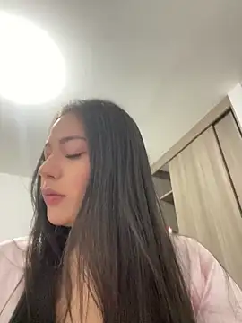 Snapshot of Latina_vanessa chatting on 24, 11, 2025 Latina vanessa online show from 24, 11, 2025