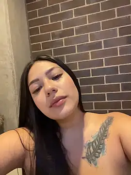 Latina vanessa online show from 12, 5, 2026