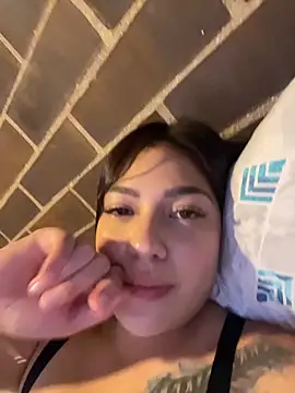 Latina vanessa online show from 30, 5, 2026