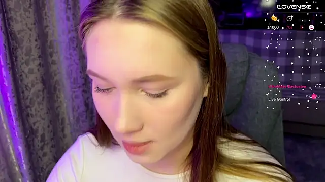 ChloeMillerMeow online show from 4, 12, 2025