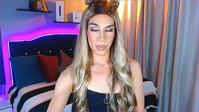 Snapshot of camila_hootie chatting on 28, 12, 2024 camila hootie online show from 28, 12, 2024