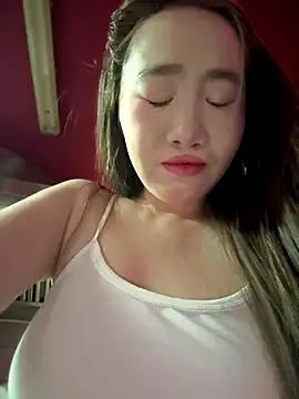 Snapshot of Asianpie_ chatting on 12, 9, 2025 Asianpie online show from 12, 9, 2025