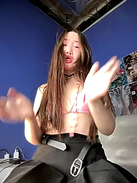 Snapshot of Asianpie_ chatting on 21, 10, 2025 Asianpie online show from 21, 10, 2025