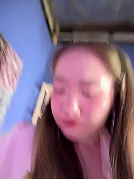 Snapshot of Asianpie_ chatting on 22, 11, 2025 Asianpie online show from 22, 11, 2025