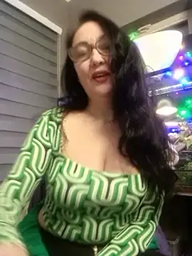 Snapshot of CamilleDesire chatting on 24, 1, 2025 CamilleDesire online show from 24, 1, 2025
