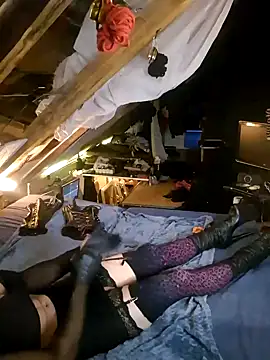 Snapshot of Xenia-Cosmo chatting on 5, 1, 2025 Xenia-Cosmo online show from 5, 1, 2025