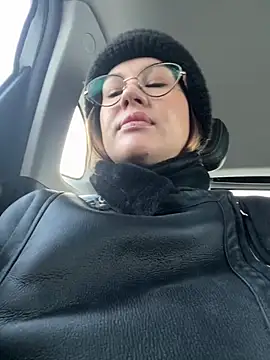 RinaCat online show from 11, 1, 2026