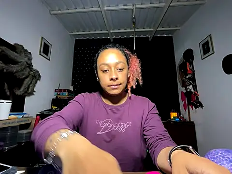 Snapshot of Cata_Blue__ chatting on 16, 10, 2025 Cata Blue online show from 16, 10, 2025