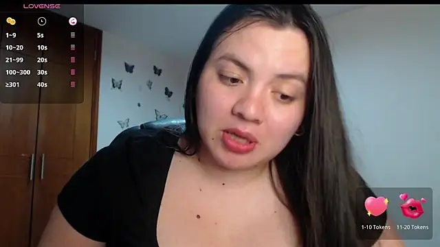 Snapshot of Sarahros1 chatting on 4, 10, 2025 Sarahros1 online show from 4, 10, 2025