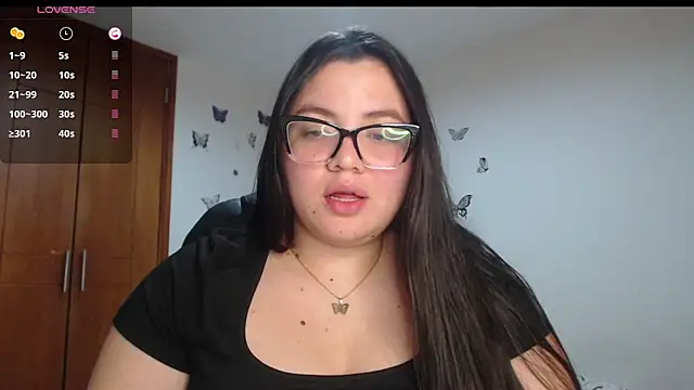 Snapshot of Sarahros1 chatting on 12, 10, 2025 Sarahros1 online show from 12, 10, 2025