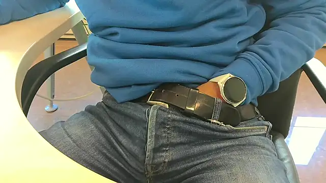 alessandroman2114 online show from 3, 10, 2025