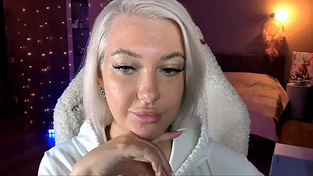 Snapshot of tykioty_Miley chatting on 29, 1, 2025 tykioty Miley online show from 29, 1, 2025