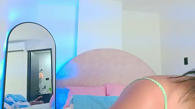 Snapshot of sh_malala chatting on 25, 11, 2025 sh malala online show from 25, 11, 2025