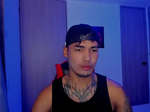 thomas latin boy online show from 12, 9, 2025