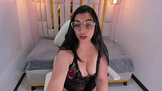 Snapshot of Karla_hernandez_ chatting on 4, 2, 2025 Karla hernandez online show from 4, 2, 2025