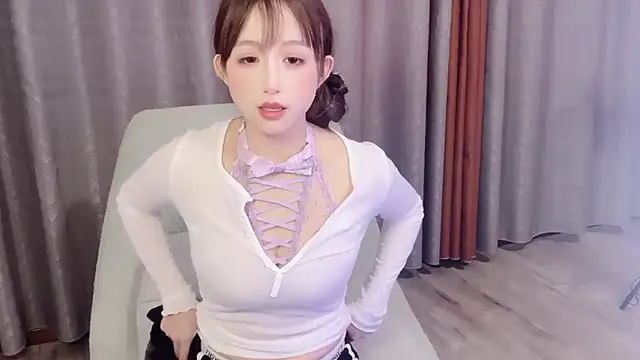 xiaotaozi163 online show from 17, 12, 2024