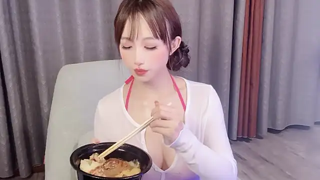 xiaotaozi163 online show from 17, 12, 2024