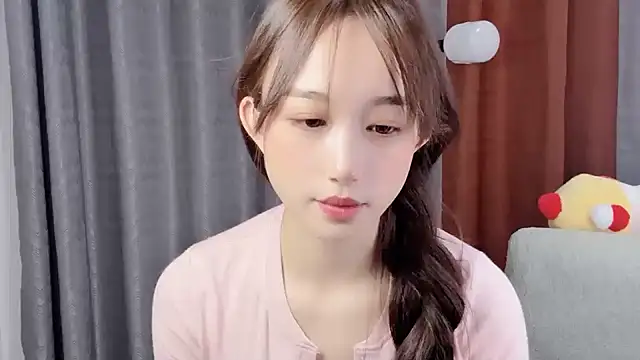 xiaotaozi163 online show from 24, 2, 2025